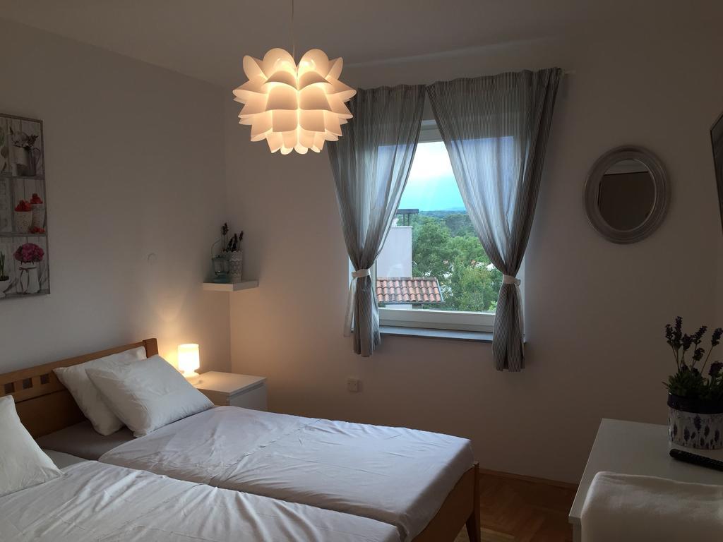 Apartments Papalinna By Moro Malinska Phòng bức ảnh