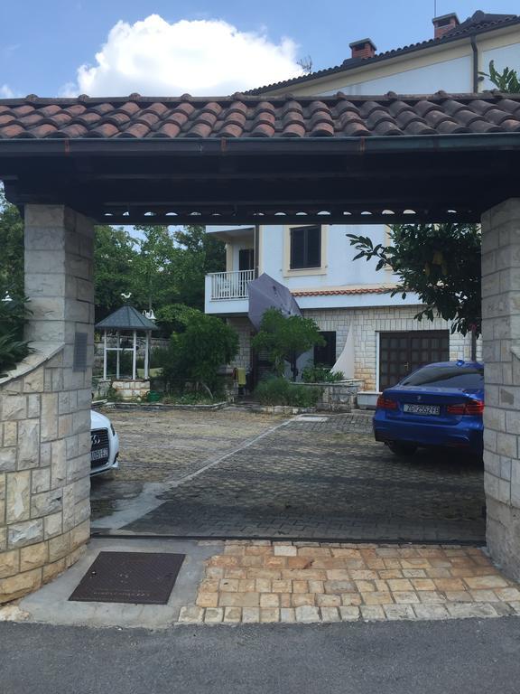 Apartments Papalinna By Moro Malinska Ngoại thất bức ảnh
