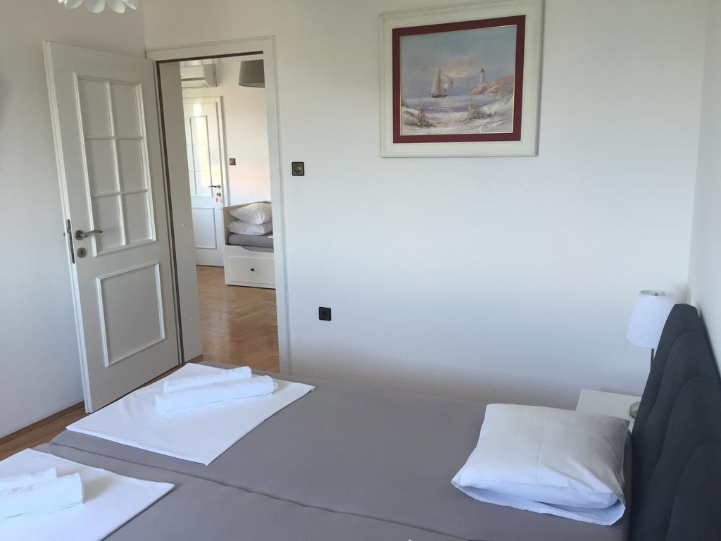 Apartments Papalinna By Moro Malinska Ngoại thất bức ảnh