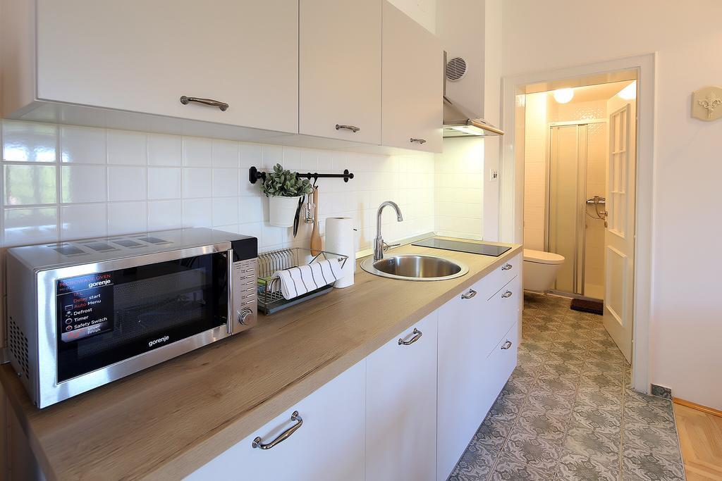 Apartments Papalinna By Moro Malinska Ngoại thất bức ảnh